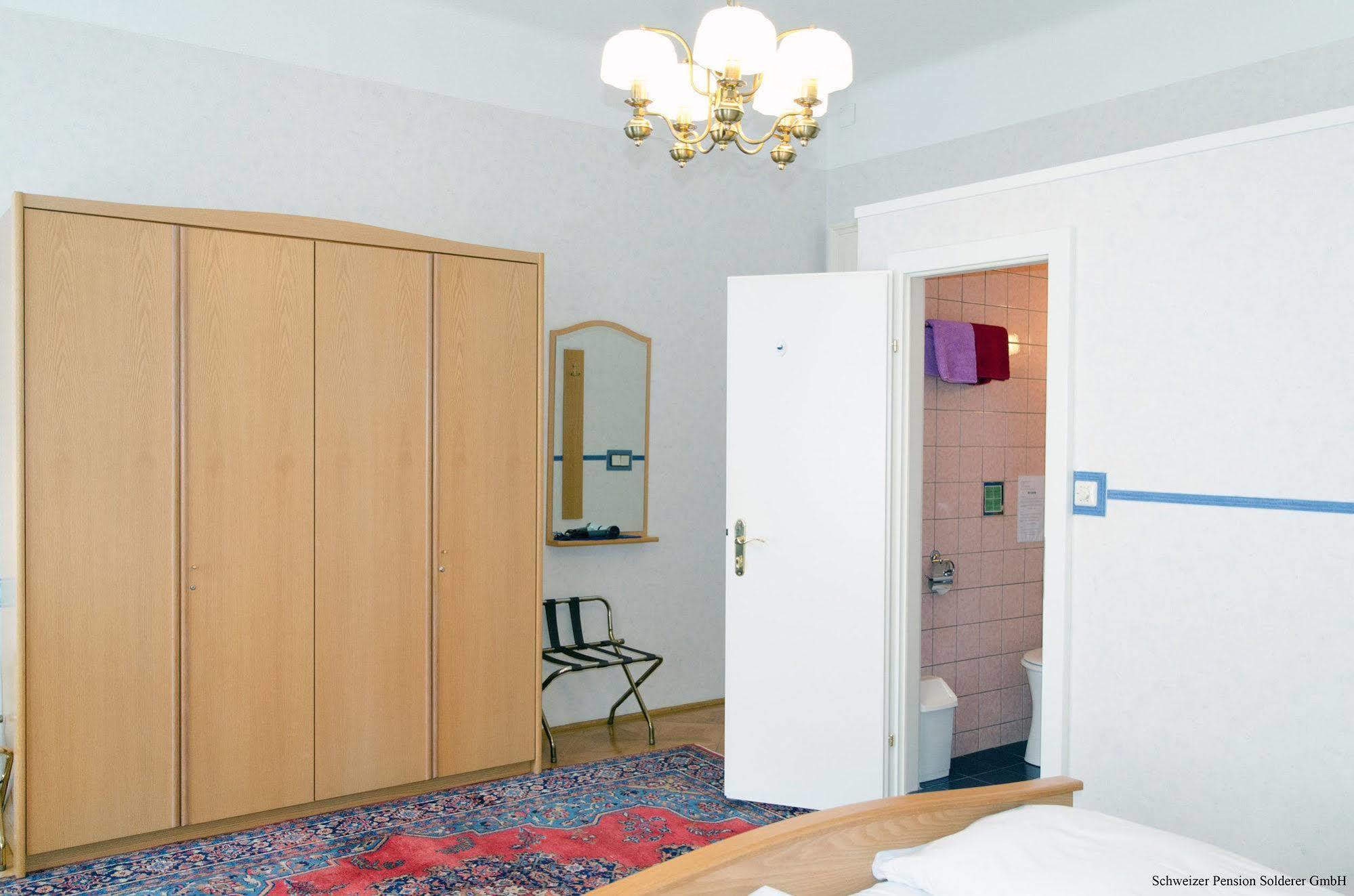 Schweizer Solderer 3* Vienne